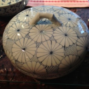 総菊文キャセロール