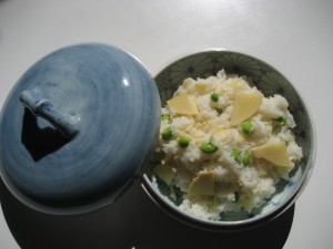 菊模様キャセロール