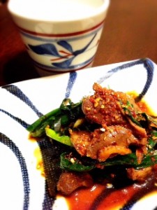 ある日のおつまみ 砂ずりとニラのお醤油炒め 5.2寸角布目皿で